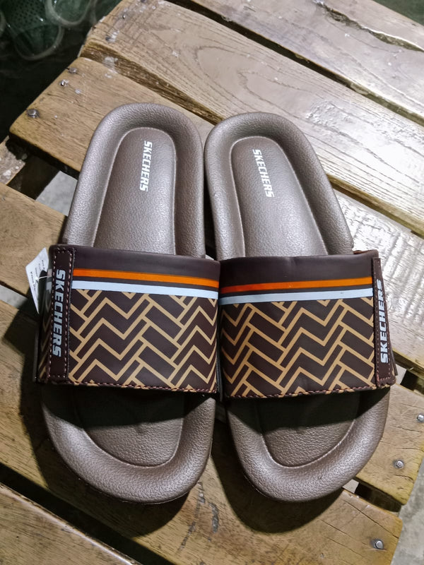 Skechers Patterned Brown Casual Slides